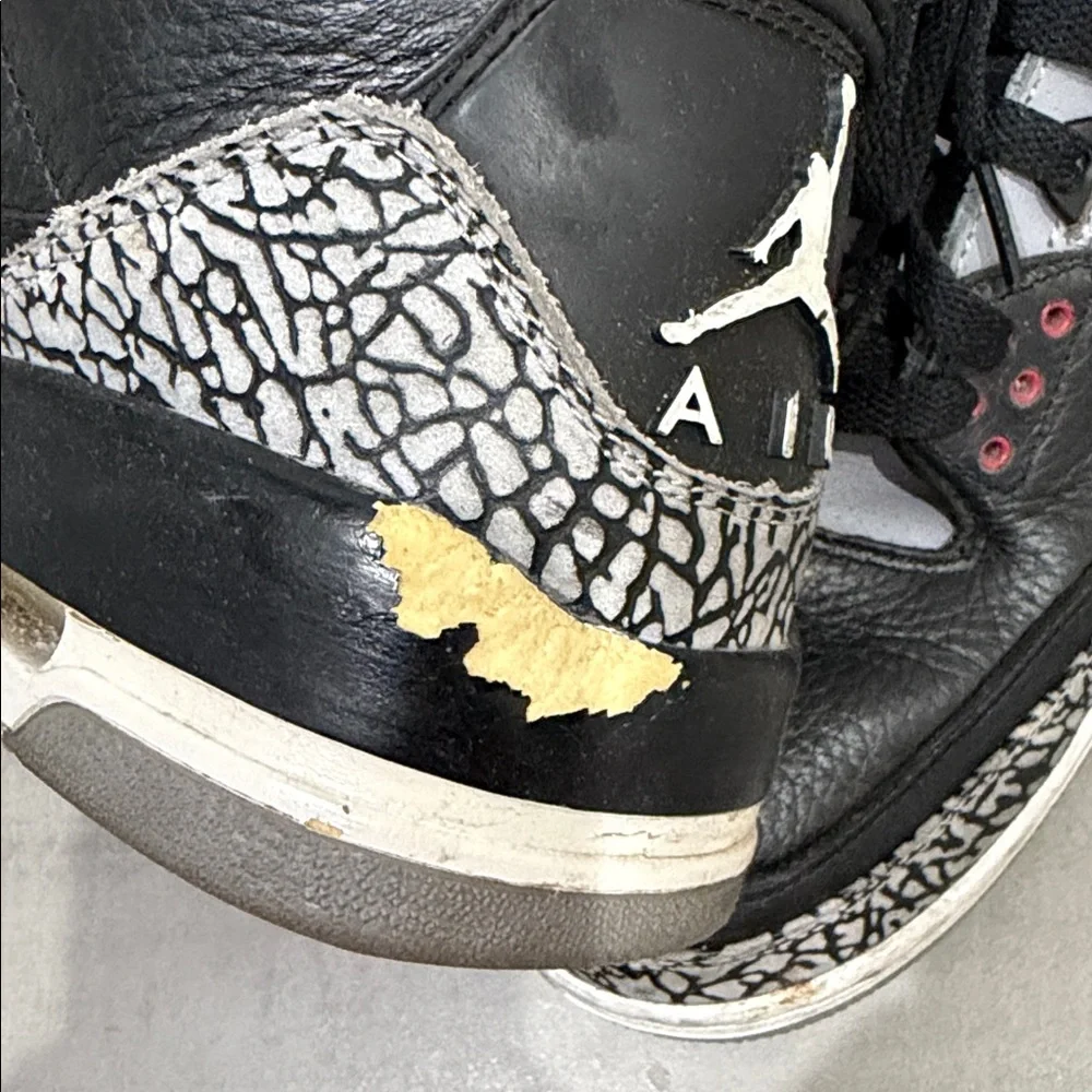 Air Jordan 3 Retro OG "Black Cement" - Picture 4 of 8